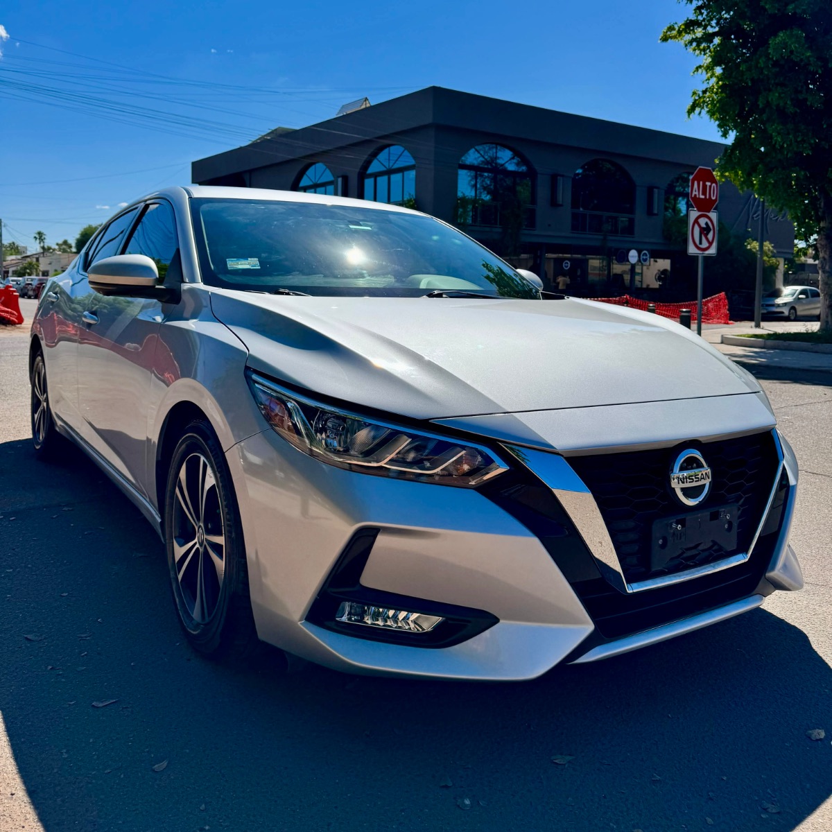 Nissan Sentra 2023
