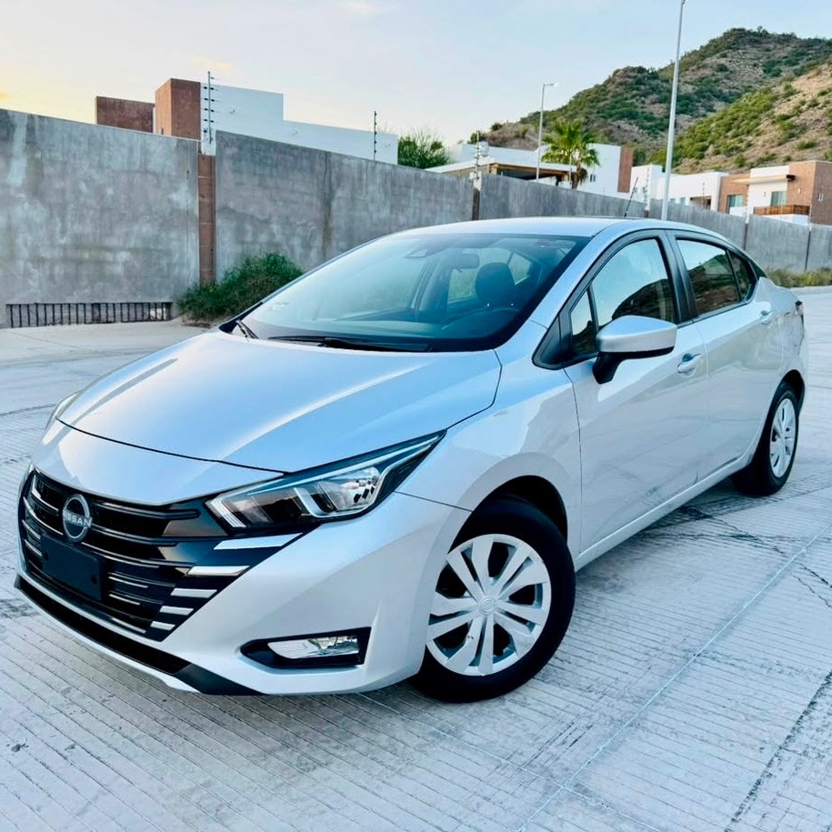 Nissan Versa Advance